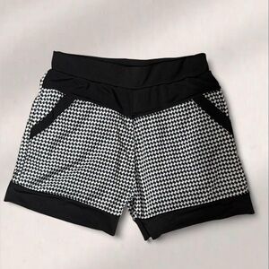 Elegant Black and White Women's High Waist Shorts